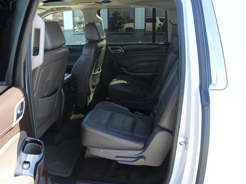 Used 2016 GMC Yukon XL Denali w/ Open Road Package image 9