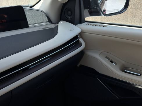 New 2027 Lincoln Navigator Reserve AWD/4WD image 37