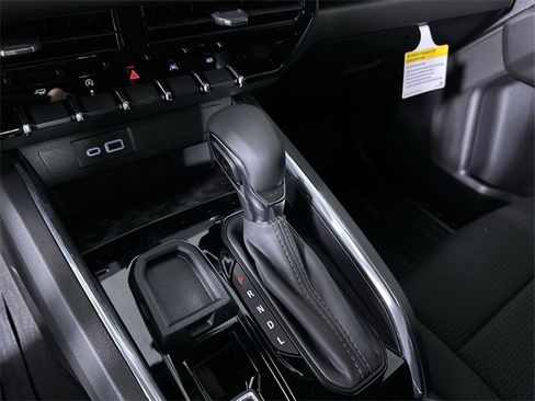 New 2026 GMC Canyon Elevation w/ Convenience Package image 16