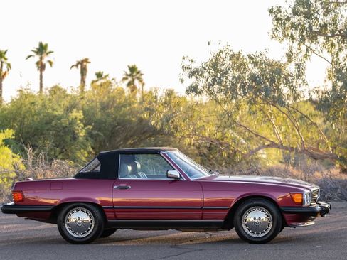 Used 1989 Mercedes-Benz 560 SL image 17