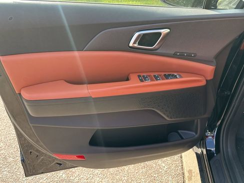 New 2026 Kia Carnival EX image 18