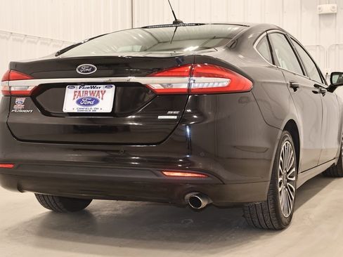 Certified 2017 Ford Fusion SE w/ Fusion SE Technology Package image 10