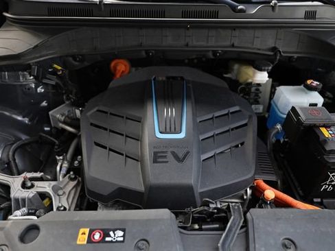 Used 2023 Hyundai Kona SE FWD image 31