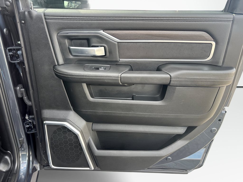Used 2025 RAM 2500 Laramie w/ Night Edition AWD/4WD image 18