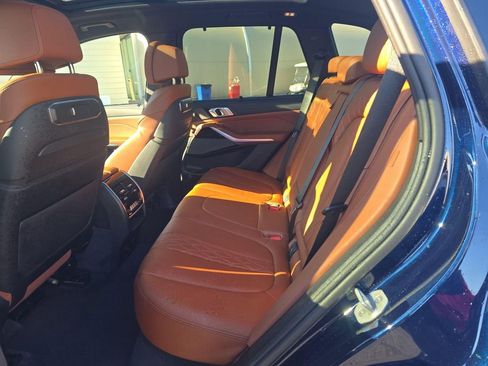 Used 2025 BMW X5 xDrive40i w/ Executive Package image 14