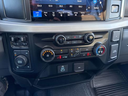 Certified 2025 Ford F350 XLT w/ Black Appearance Package image 45