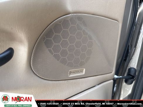 Used 2001 Ford Expedition XLT image 11