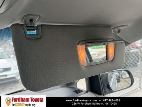 Used 2017 Toyota Sienna LE image 29