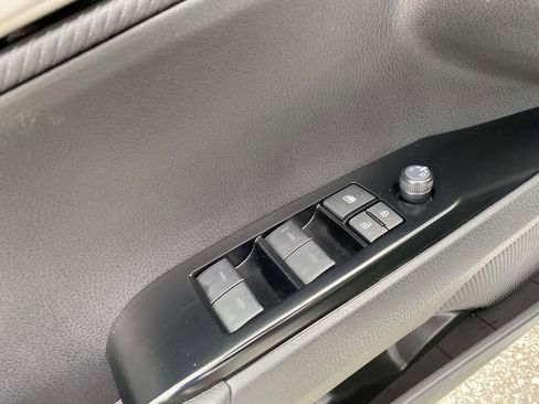 Used 2025 Toyota Camry SE FWD image 22