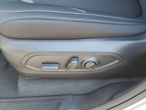 New 2025 Jeep Grand Cherokee Laredo X w/ Luxury Tech Group I image 15