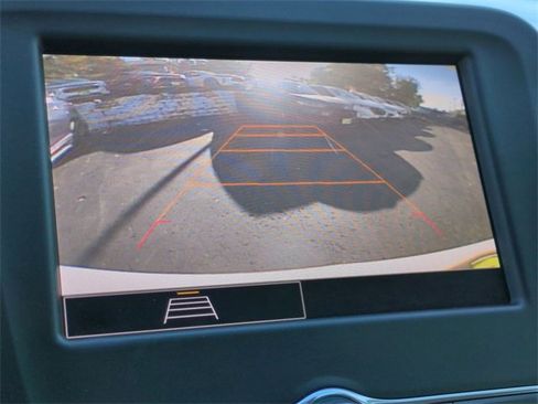 Used 2022 Chevrolet Equinox LS image 15