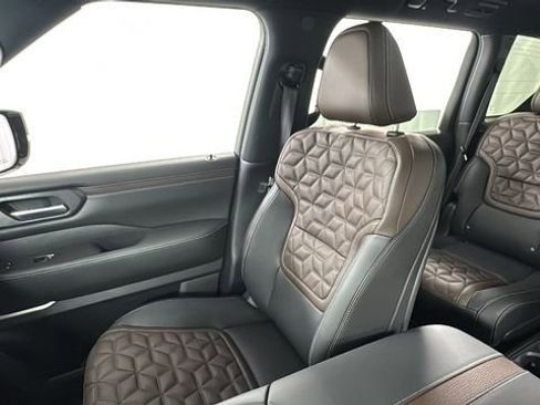 New 2026 Nissan Armada Platinum AWD/4WD image 13