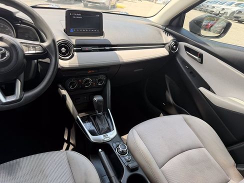 Used 2020 Toyota Yaris LE FWD image 17