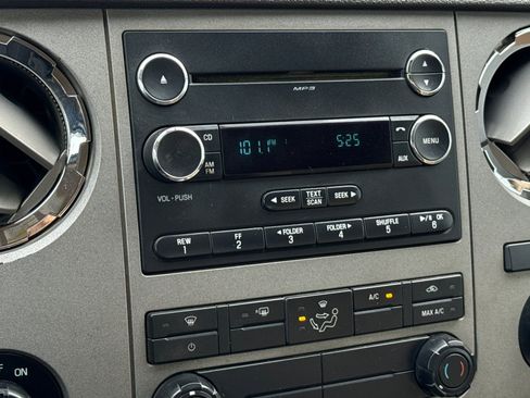 Used 2014 Ford F250 XLT w/ XLT Premium Package RWD image 16