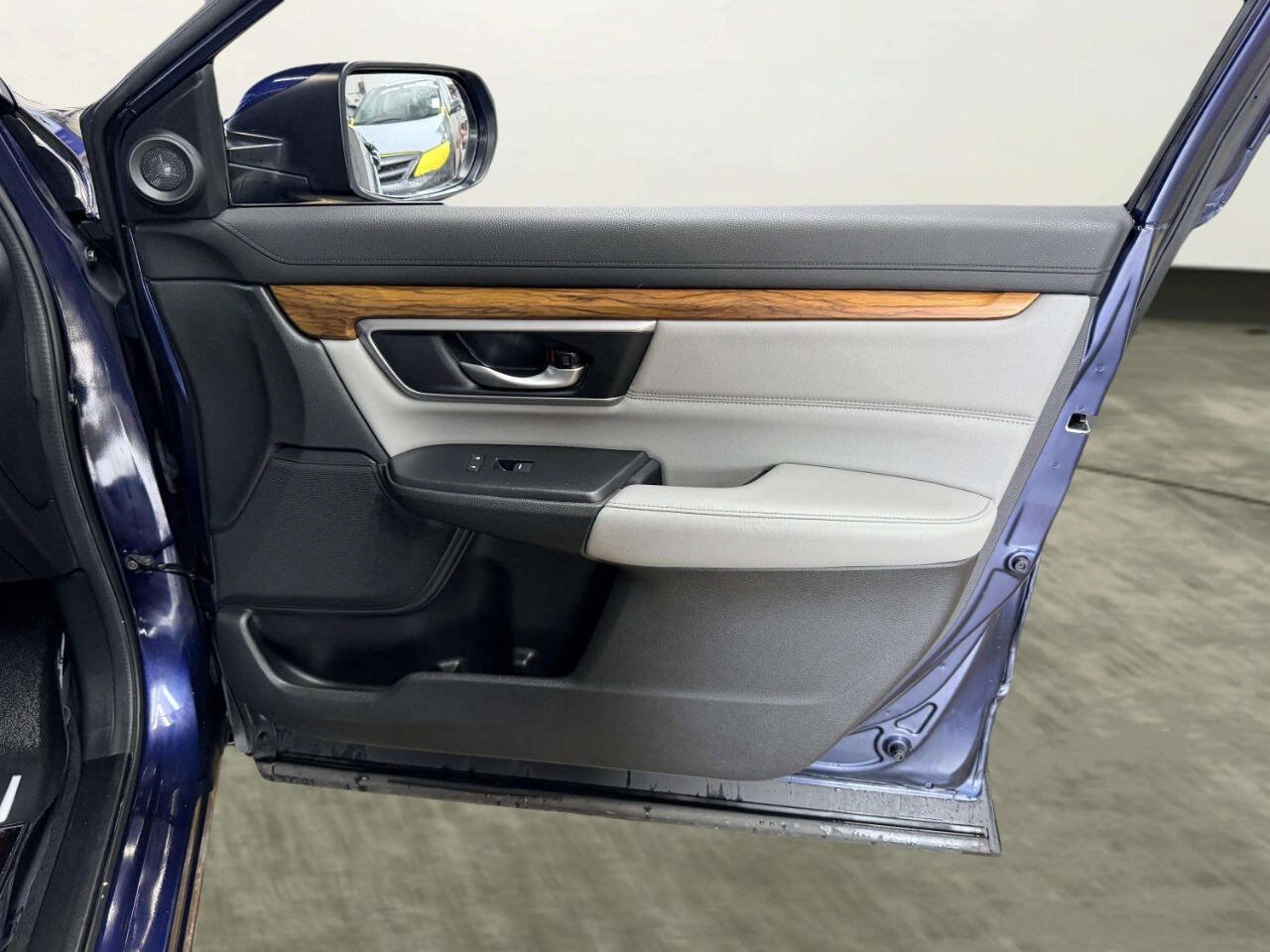 Used 2018 Honda CR-V EX-L image 27
