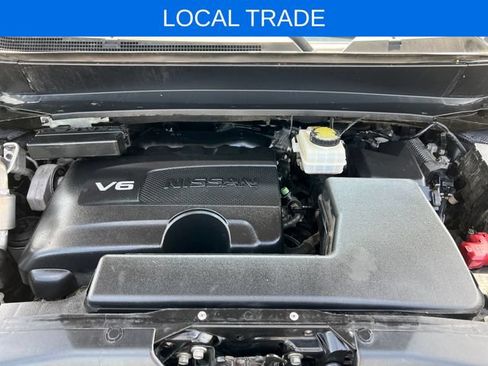 Used 2017 Nissan Pathfinder Platinum AWD/4WD image 38