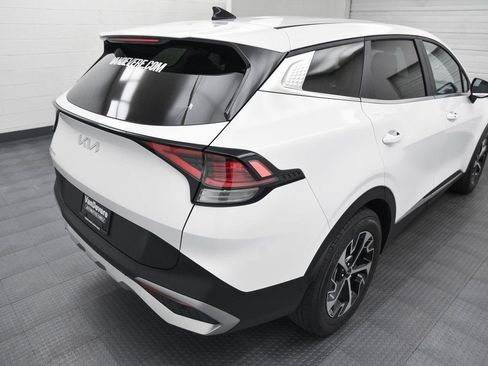 Used 2023 Kia Sportage EX image 9