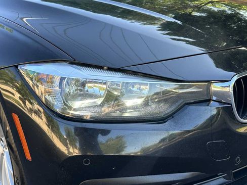 Used 2017 BMW 320i Sedan RWD image 48
