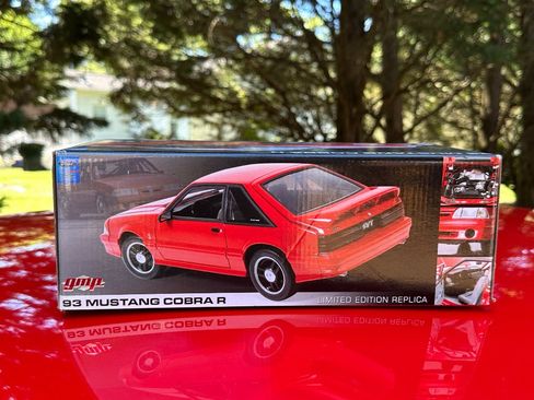 Used 1993 Ford Mustang Cobra image 2