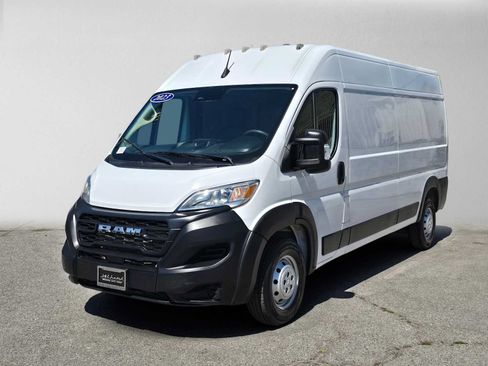 Used 2023 RAM ProMaster 2500 FWD image 7