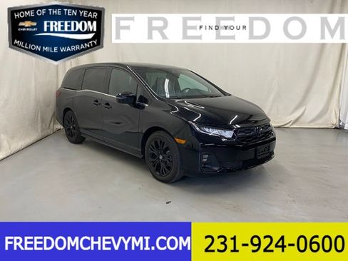 Used 2025 Honda Odyssey Sport-L image 1