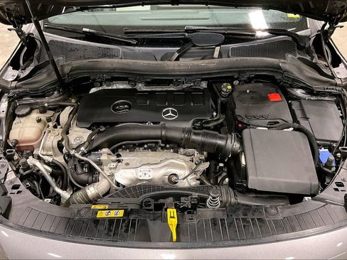 Used 2021 Mercedes-Benz GLA 250 4MATIC image 30