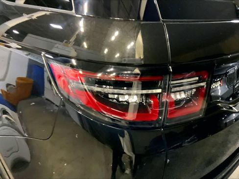 Used 2024 Land Rover Discovery Sport Dynamic SE image 29