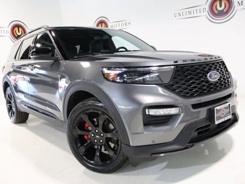 Used 2022 Ford Explorer ST w/ Equipment Group 401A image 8