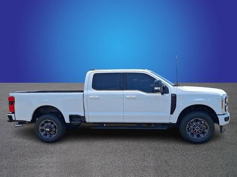 Used 2024 Ford F250 Lariat w/ Sport Appearance Package AWD/4WD image 4