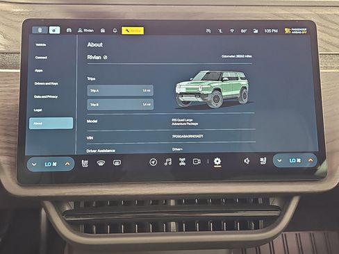 Used 2024 Rivian R1S Adventure image 29