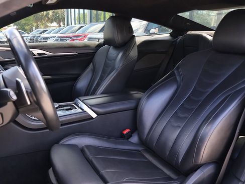 Used 2020 BMW M850i xDrive Coupe w/ M Carbon Exterior Package AWD/4WD image 27