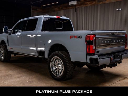 Used 2026 Ford F250 Platinum w/ Platinum Plus Package image 6