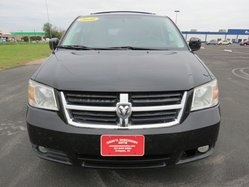 Used 2010 Dodge Grand Caravan SXT w/ Trailer Tow Group FWD image 7