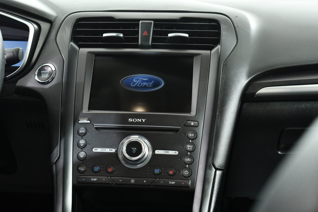Used 2019 Ford Fusion Titanium AWD/4WD image 9