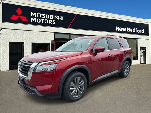 Used 2024 Nissan Pathfinder SV AWD/4WD image 1