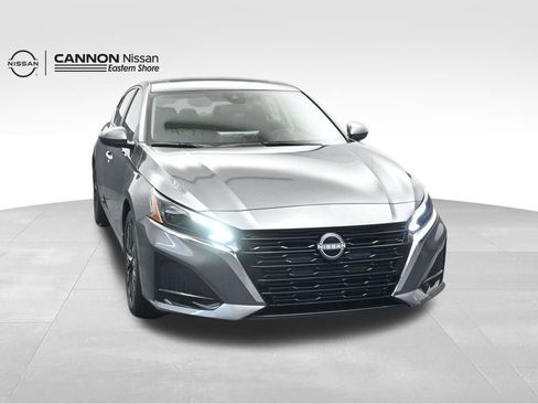 New 2025 Nissan Altima 2.5 SV w/ SV Special Edition Package FWD image 8