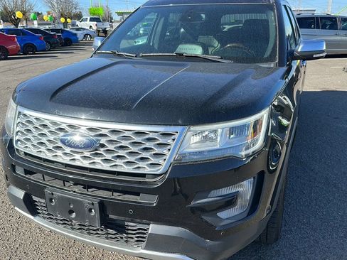 Used 2017 Ford Explorer Platinum image 8