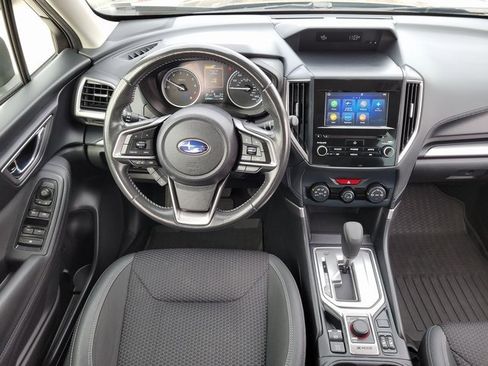 Used 2023 Subaru Forester Premium image 9