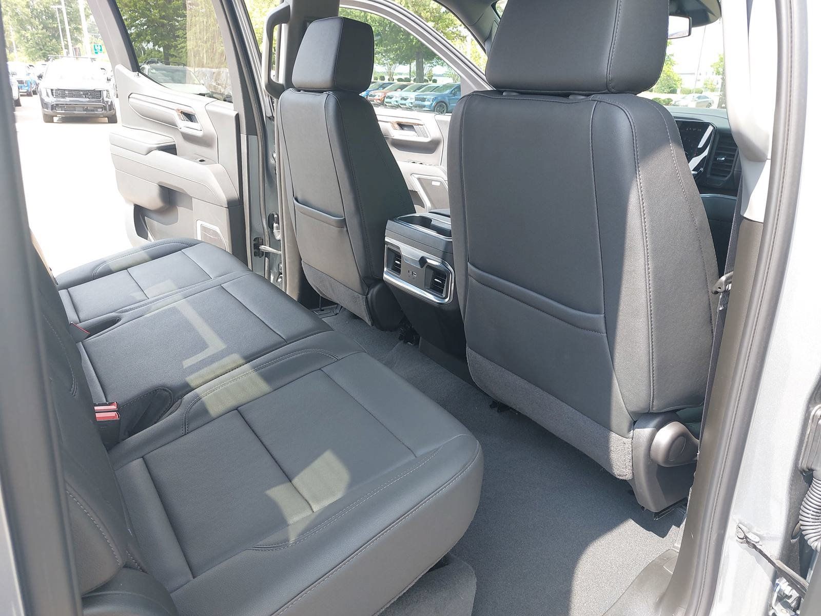 Used 2026 GMC Sierra 1500 Elevation w/ Elevation Premium Package AWD/4WD image 12
