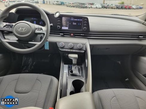 Used 2024 Hyundai Elantra SE FWD image 11