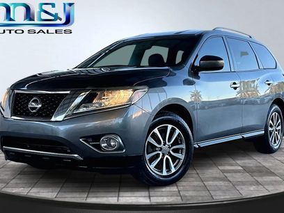 Used 2015 Nissan Pathfinder SV w/ Cargo Package