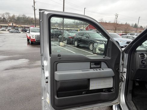 Used 2014 Ford F150 XLT w/ XLT Chrome Package AWD/4WD image 13