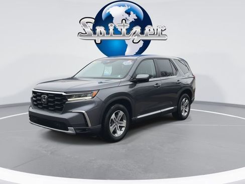 Used 2025 Honda Pilot EX-L image 4