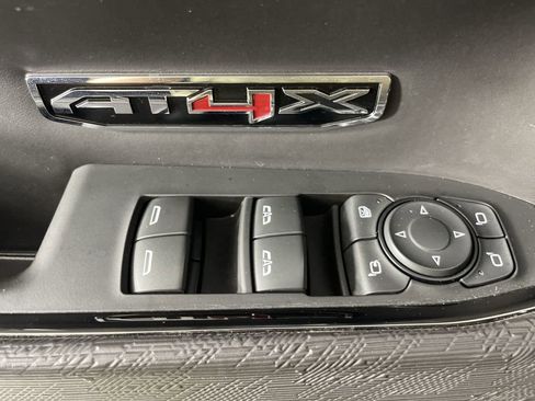 Used 2024 GMC Sierra 1500 AT4X image 23