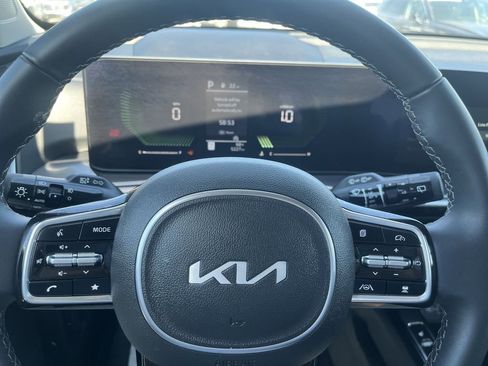 Used 2025 Kia Sorento EX w/ Panoramic Sunroof Package FWD image 14