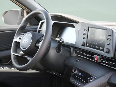 New 2026 Hyundai Elantra SEL Sport Premium FWD image 11