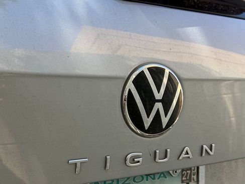 Used 2022 Volkswagen Tiguan S FWD image 9