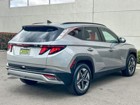 Used 2025 Hyundai Tucson SEL FWD image 6