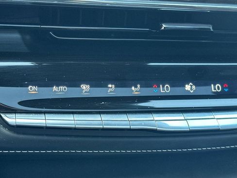 Certified 2024 Cadillac Escalade Sport Platinum image 29