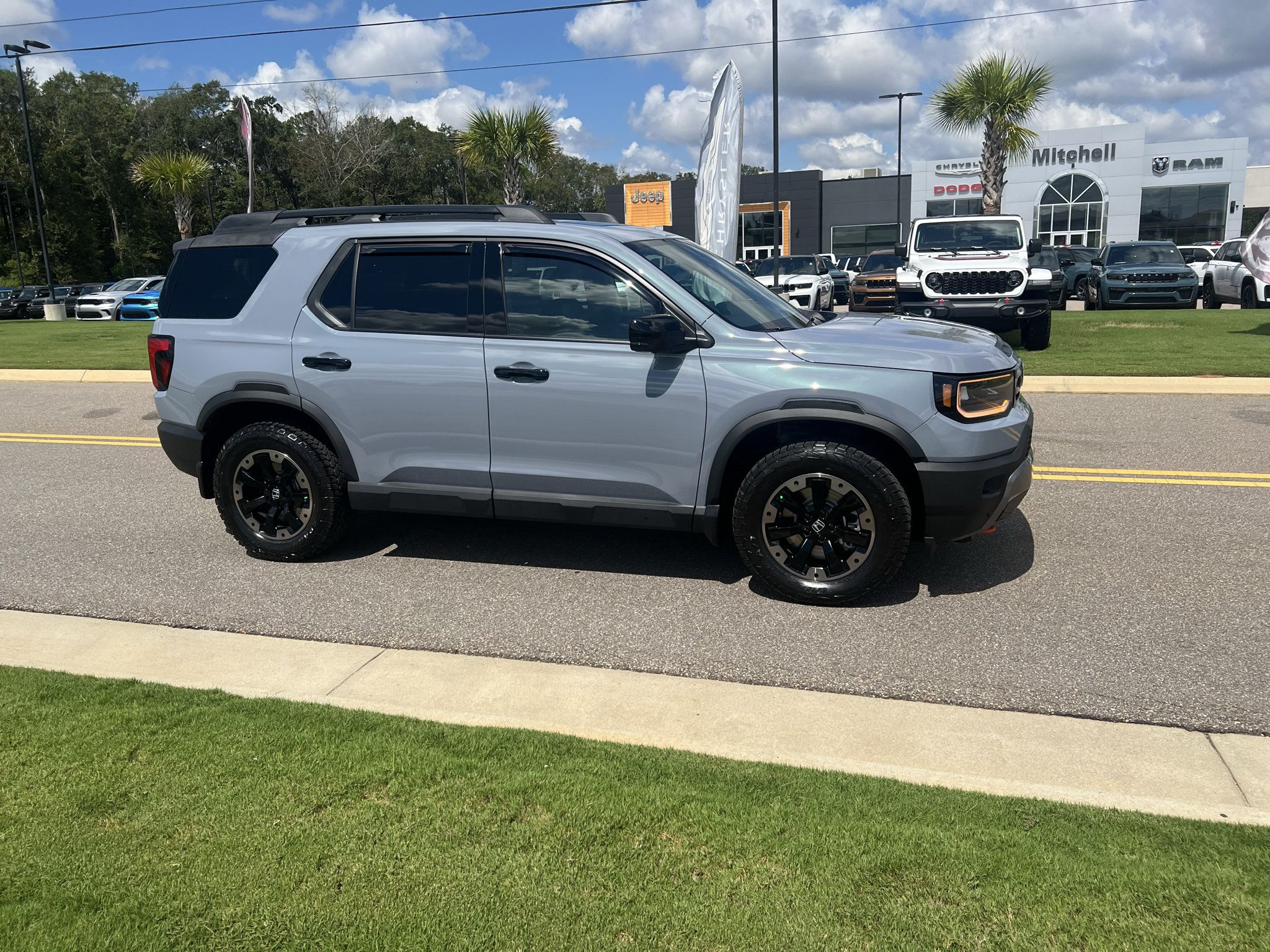 Used 2026 Honda Passport TrailSport Elite image 3